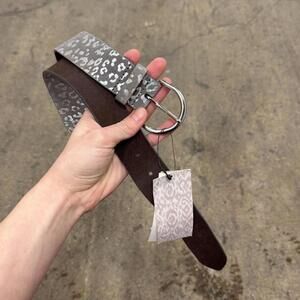 NWT Vintage Chico's Silver Foiled Leopard Leather Belt